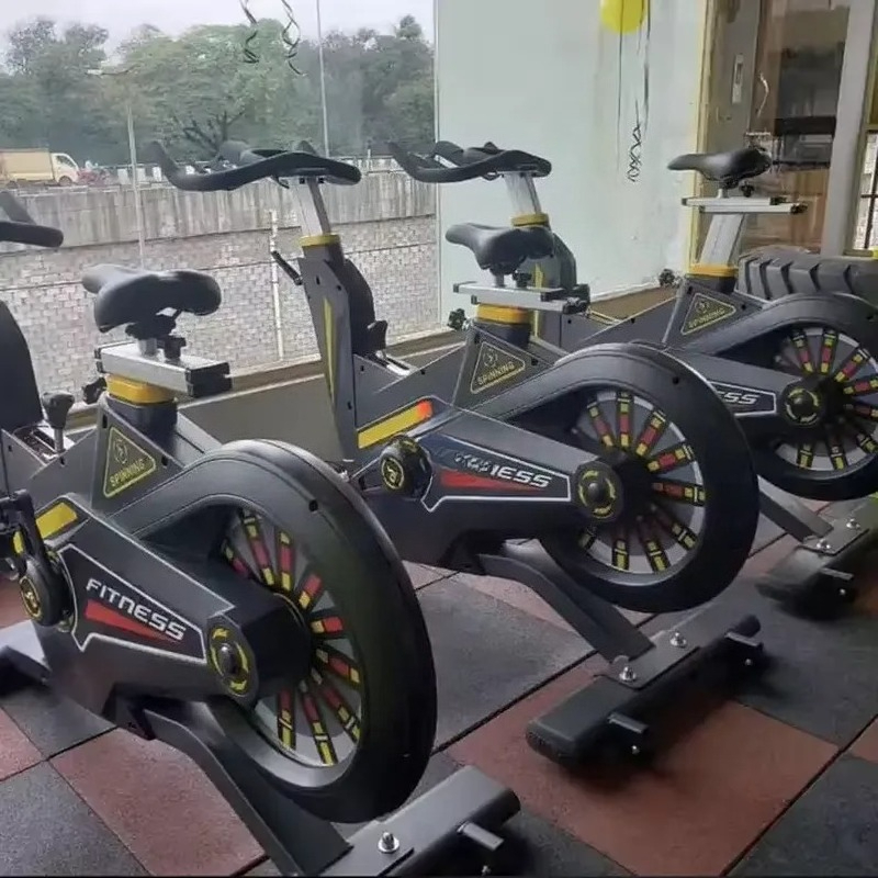 จักรยานปั่นออกกำลังกายในร่มแบบ - Home Gym Equipment บทวิจารณ์และราคา